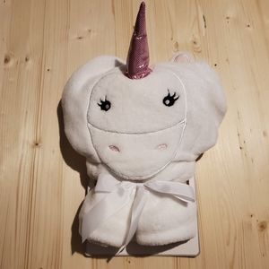 Manhattan kids Unicorn hooded blanket